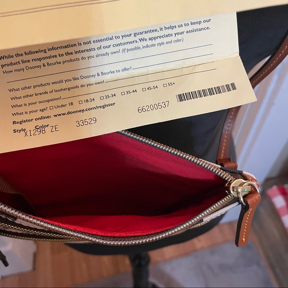 NWOT Dooney & Bourke Nylon North South Triple Zip Animal Crossbody Red Lining 🎁 - Picture 8 of 11